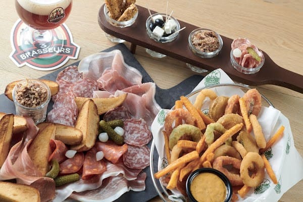 Restaurant 3 Brasseurs Sochaux à Sochaux, France