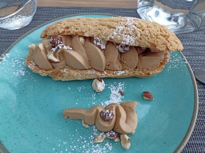 400 Coups Pub & Restaurant à Marignier, France