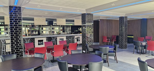 Restaurant 5ème avenue de Meaux à Meaux, France