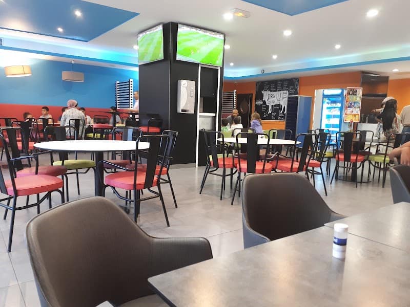 Restaurant 786 – Champigny-sur-Marne I Brasserie & Burger à Champigny-sur-Marne, France