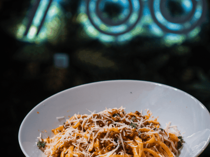 Restaurant 786 – Champigny-sur-Marne I Brasserie & Burger à Champigny-sur-Marne, France