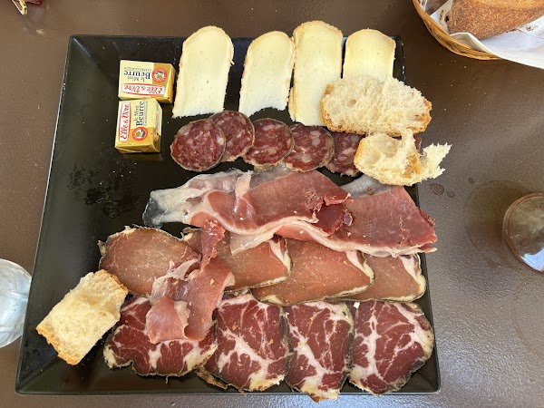 Restaurant A cantina di Chjostra à Corte, France