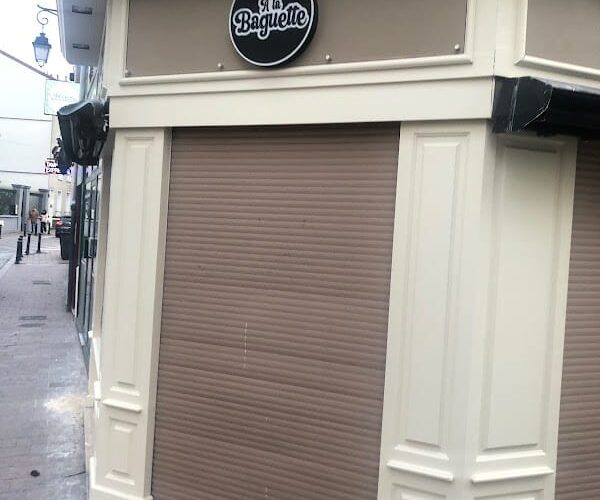 Restaurant A la baguette à Meaux, France