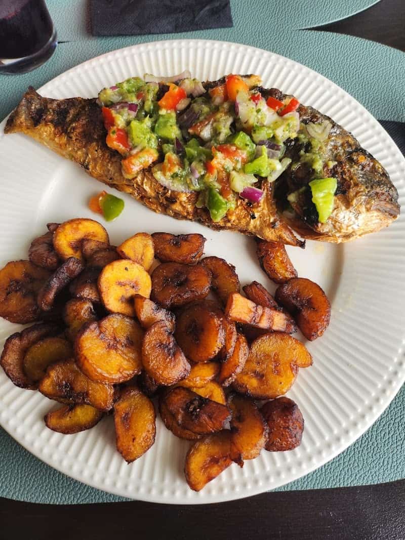 Restaurant A La Bonne Sauce à Saint-Denis, France