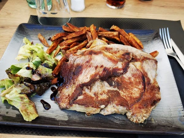 Restaurant à la maison à Béziers, France