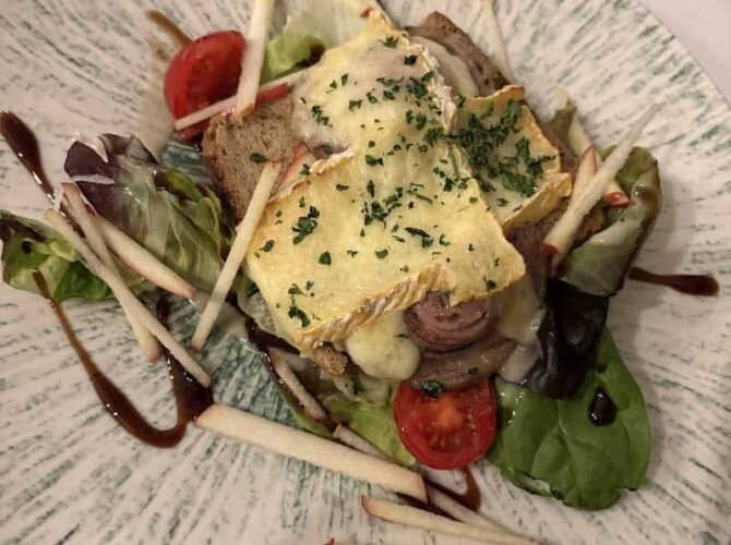 Restaurant A La Marmite Dieppoise à Dieppe, France