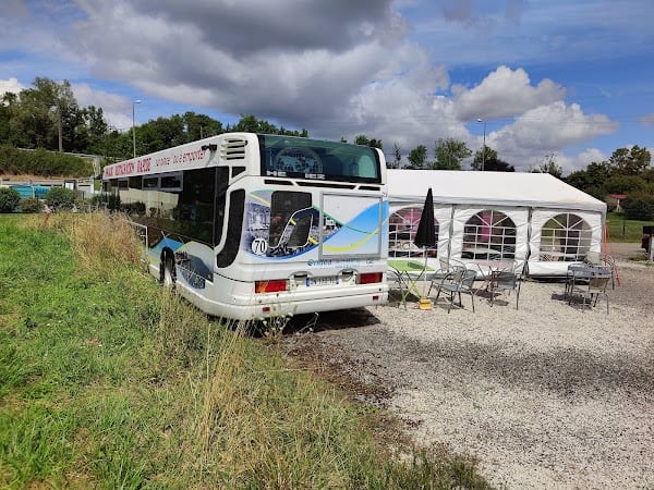 Restaurant À plus dans l’Bus à Rolampont, France