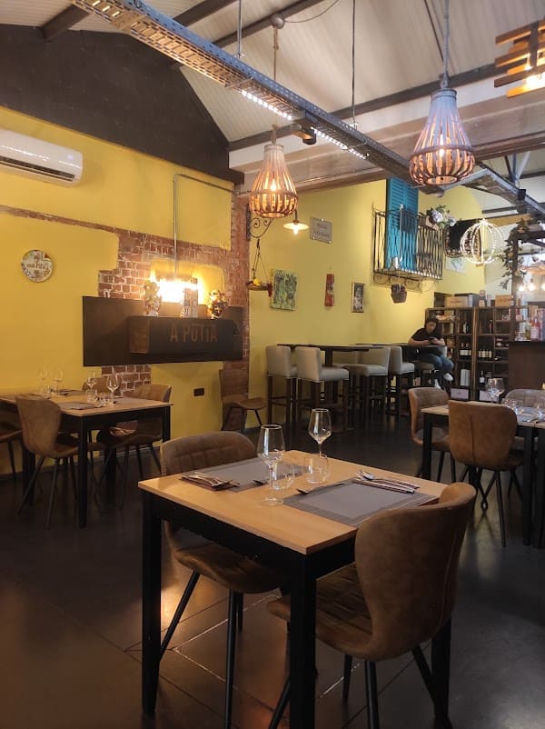 Restaurant À Putìa à Charleroi, Belgique