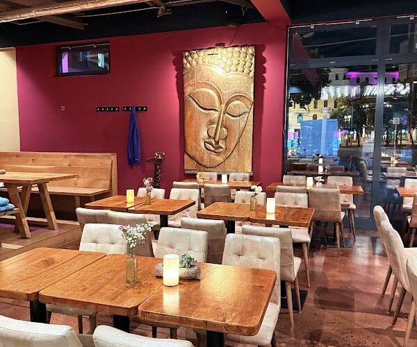 Aapka – Restaurant Berlin Alexanderplatz à Berlin, Allemagne