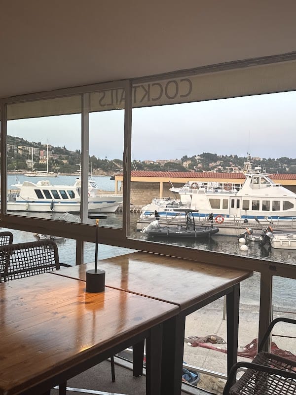 Achill’s Restaurant Bar Rooftop Villefranche-sur-Mer à Villefranche-sur-Mer, France