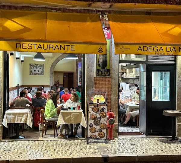 Restaurant Adega Da Mó à Lisboa, Portugal