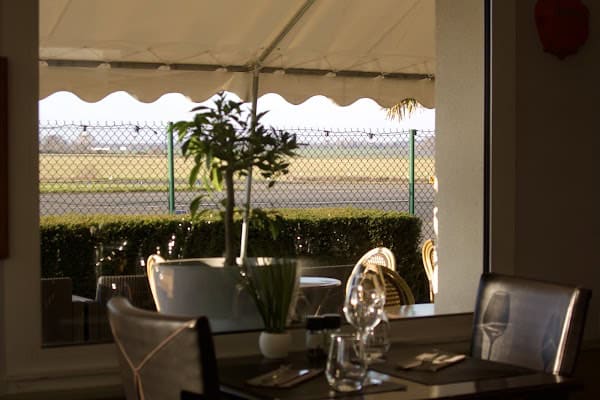 Restaurant Air & Cook à Toussus-le-Noble, France