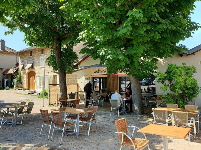 Restaurant Alice et Lucien à Frontonas, France