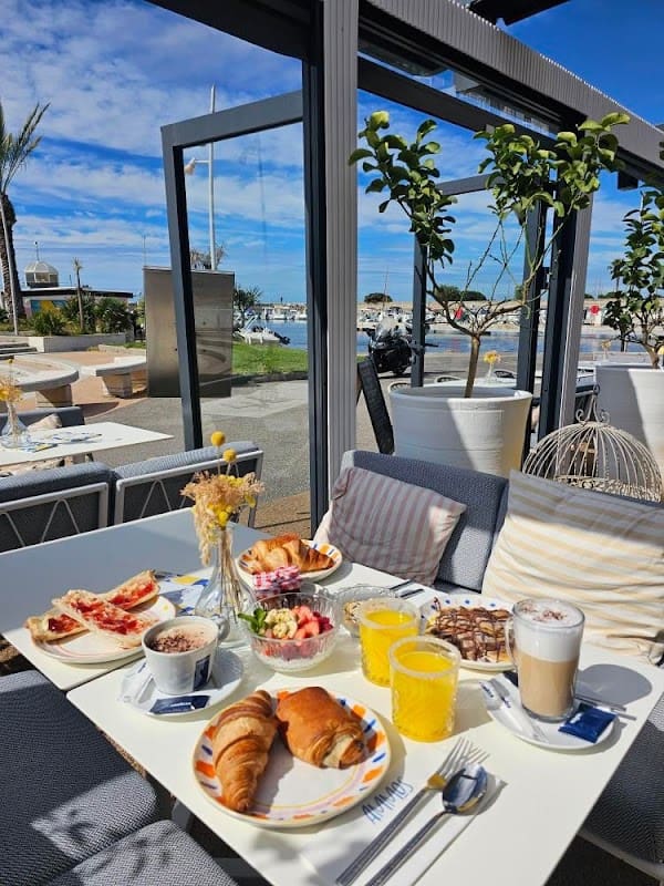Restaurant AMMOS – LE CABESTAN à Saint-Cyr-sur-Mer, France