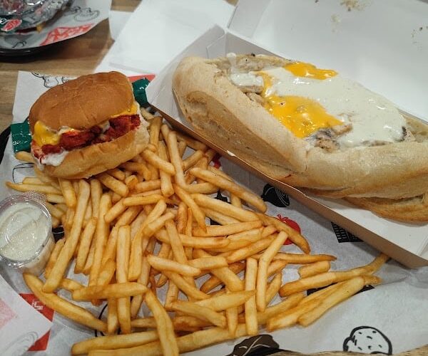 Restaurant ANAS FOOD X ANAS GRILL🔥 à Vaulx-en-Velin, France