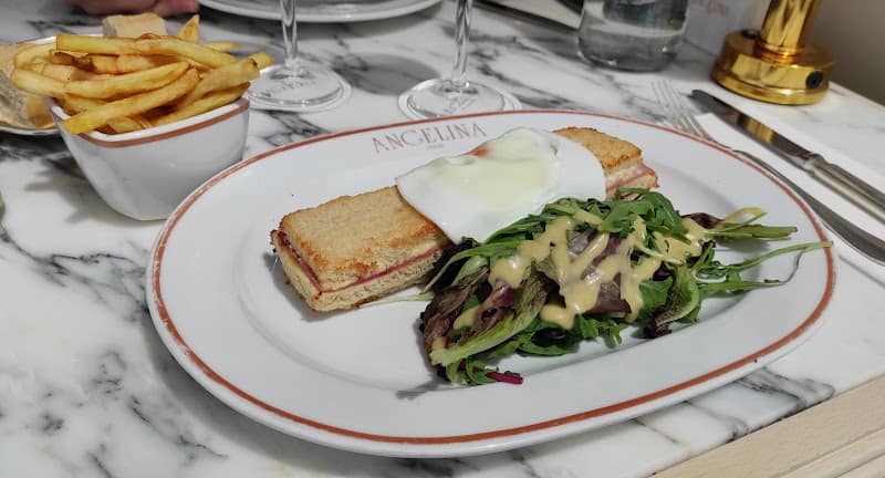 Restaurant Angelina à Villefontaine, France