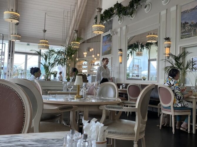 Restaurant Angelina à Villefontaine, France