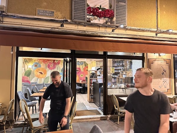 Restaurant Antica Trattoria à Fontainebleau, France