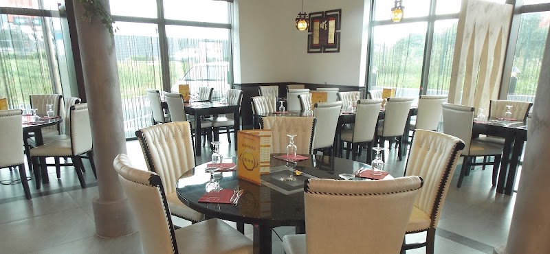 Asian World restaurant à Lisieux, France