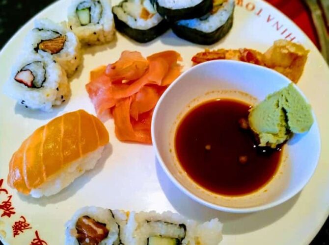 Asian World restaurant à Lisieux, France