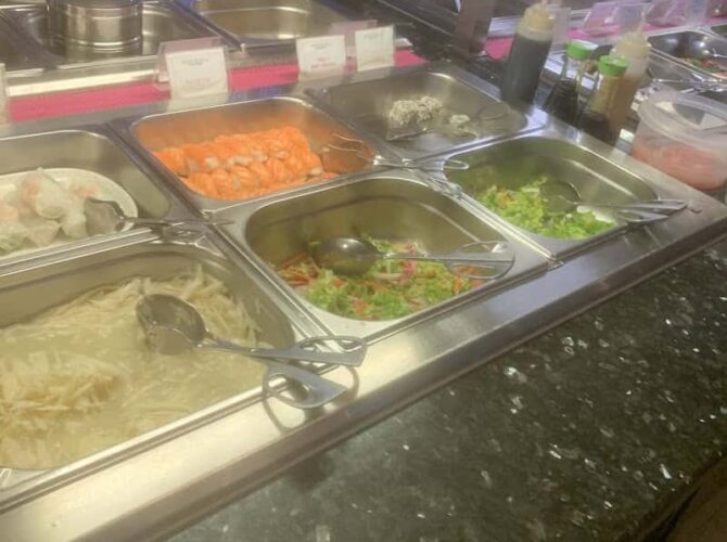 Asian World restaurant à Lisieux, France