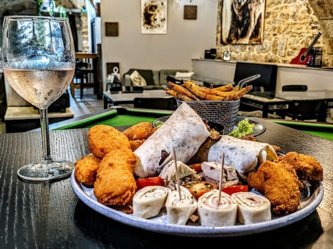 Restaurant Asraya à Aubenas, France