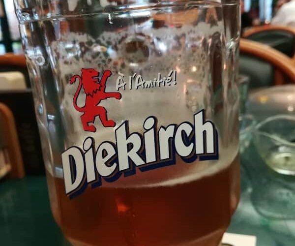 Restaurant At Laurette’s à Givet, France