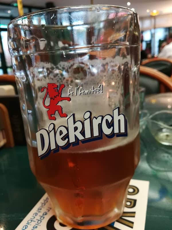 Restaurant At Laurette’s à Givet, France