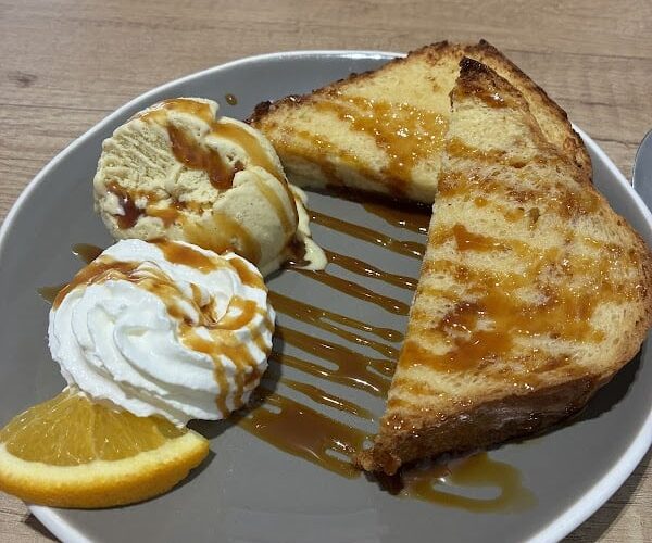 Restaurant Atelier Grill à Saints-Geosmes, France