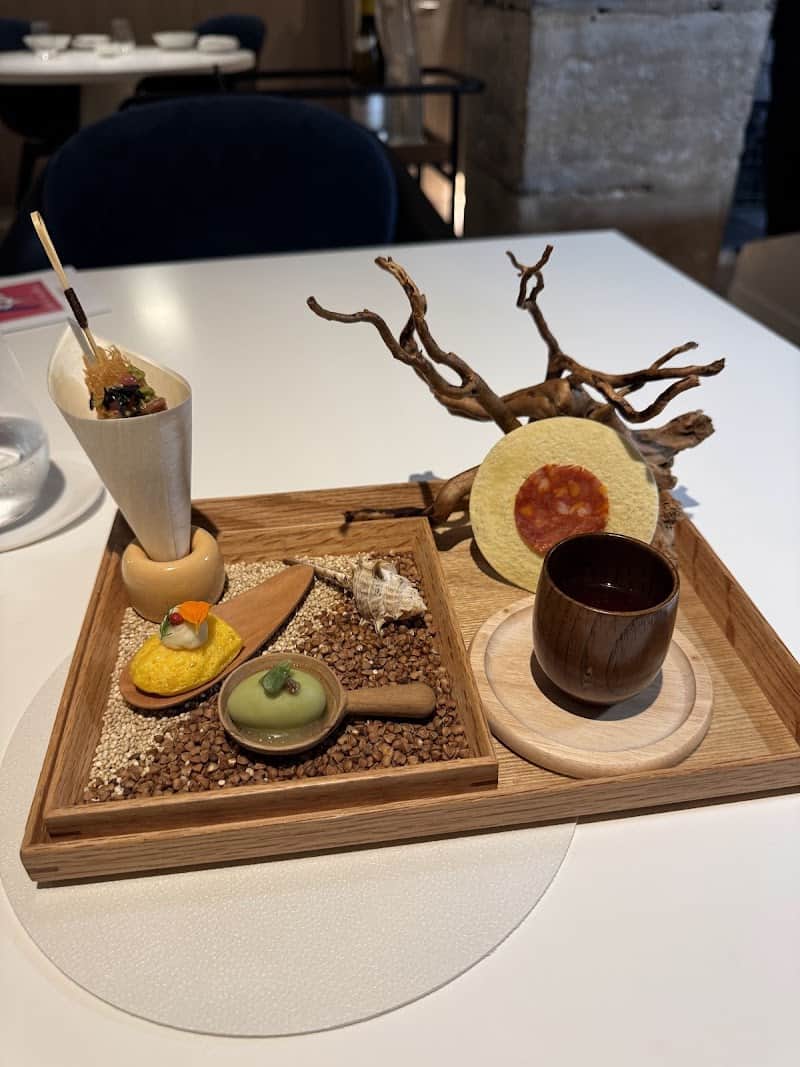 Restaurant Au 14 Février à Lyon, France