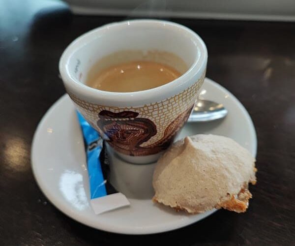 Restaurant Au Buffet de la Gare de Fontainebleau à Fontainebleau, France
