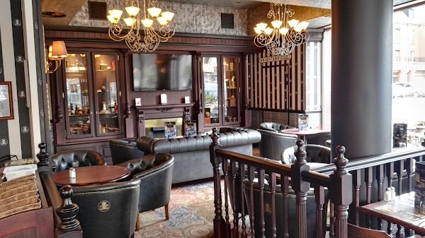 Restaurant Au Bureau – Pub et Brasserie à Dunkerque, France