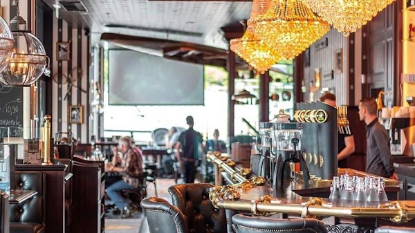 Restaurant Au Bureau – Pub et Brasserie à Brive-la-Gaillarde, France