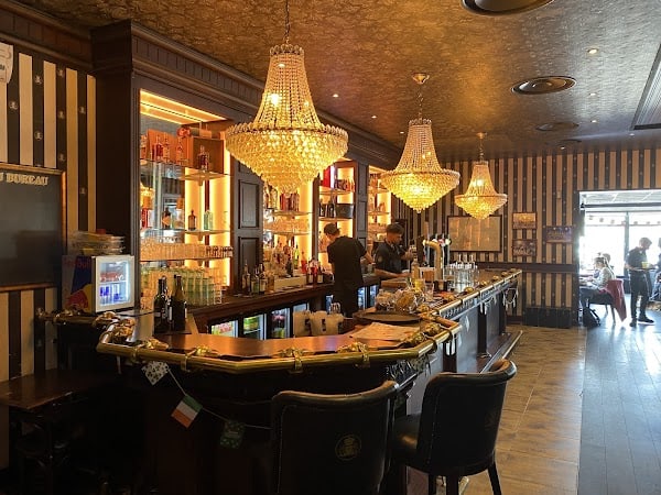 Restaurant Au Bureau – Pub et Brasserie à Pontarlier, France
