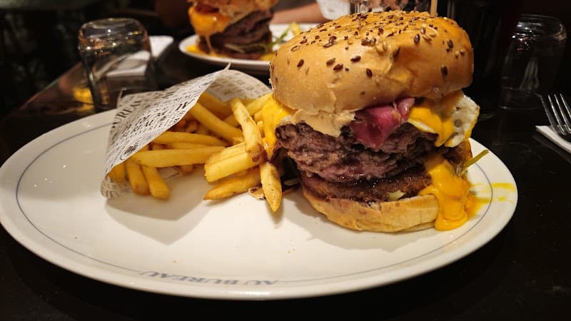 Restaurant Au Bureau – Pub et Brasserie à Draguignan, France