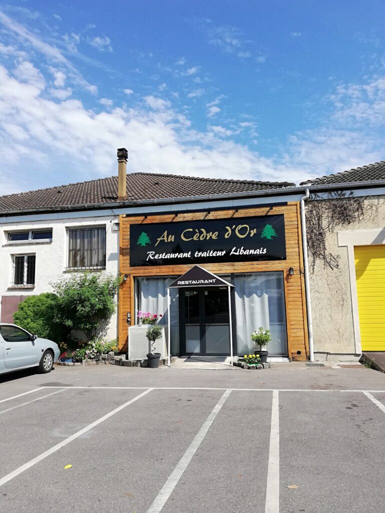 Restaurant AU CEDRE D’OR à Longpont-sur-Orge, France — photo 1