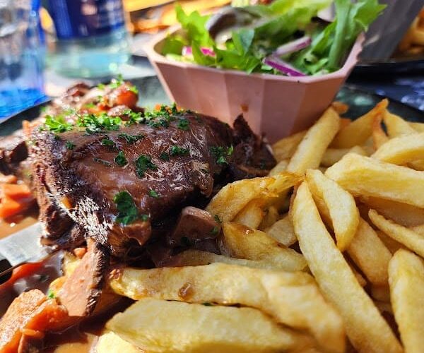 Restaurant AU COQ D’OR à Calais, France