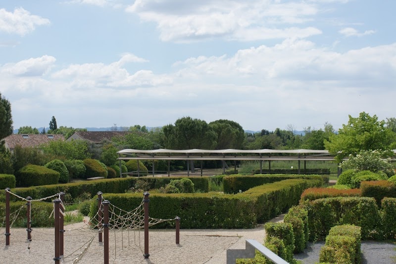 Restaurant Au Jardin DS à Caumont-sur-Durance, France
