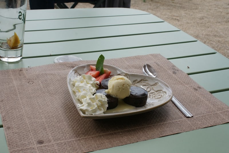 Restaurant Au Jardin DS à Caumont-sur-Durance, France