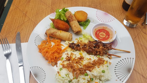 Restaurant AU PETIT CHARMANT à Dole, France