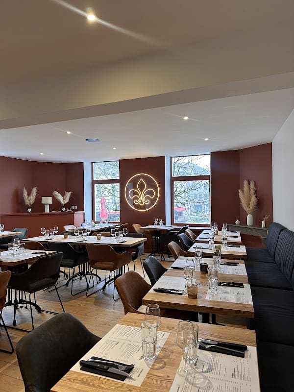 Restaurant Au Petit Des Lys à Bourg-en-Bresse, France