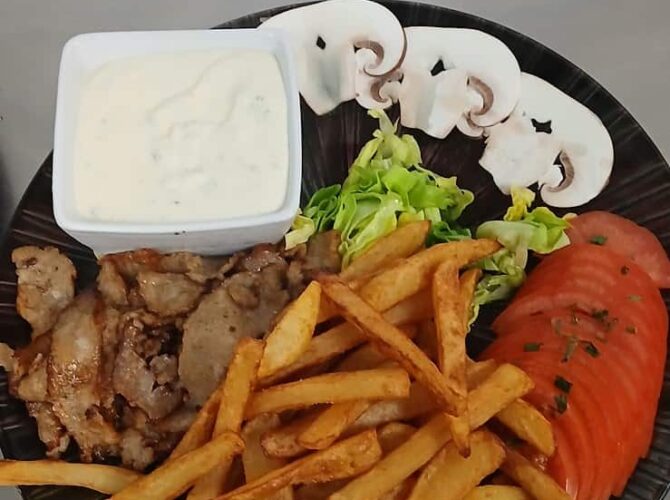 Restaurant AU PETIT VIENNOIS à Vienne-le-Château, France