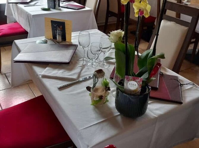 Restaurant AUBERGE DAUPHINOISE à Bonnefamille, France