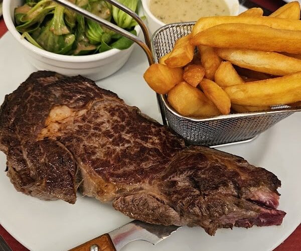 Restaurant Auberge de Bourgogne à Charny Orée de Puisaye, France