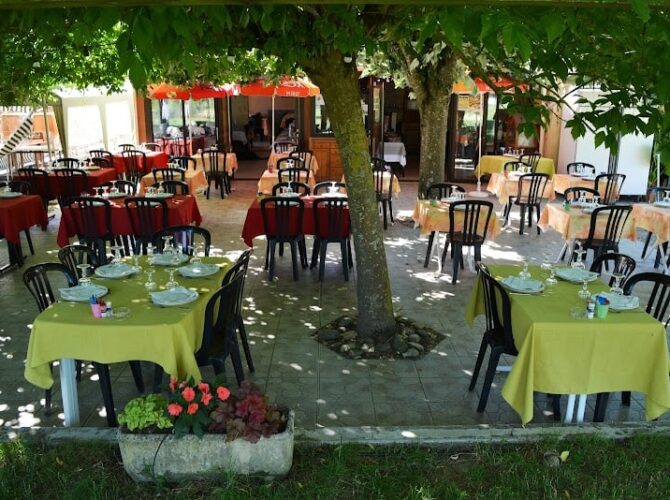 Auberge de la Gimone-Restaurant français à Beaumont-de-Lomagne, France