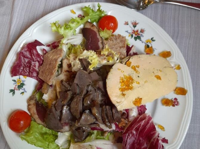 Auberge de la Gimone-Restaurant français à Beaumont-de-Lomagne, France