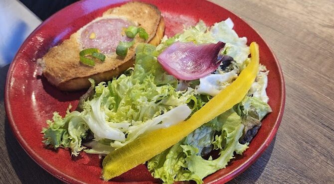 Restaurant Auberge des canuts – Bouchon Lyonnais à Lyon, France