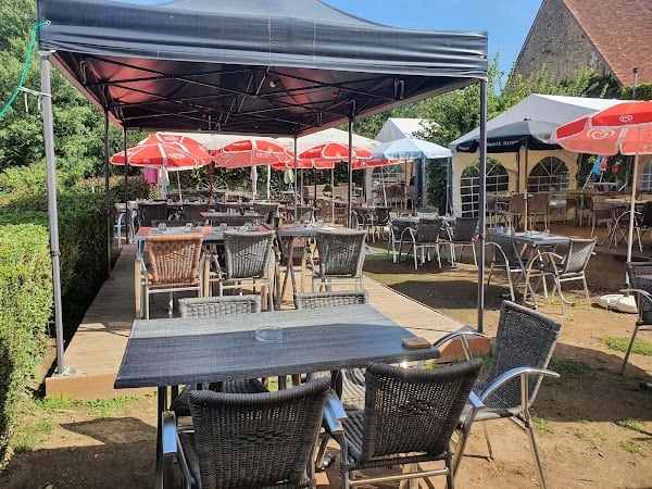 Restaurant Auberge des Pêcheurs à La Celle-Dunoise, France