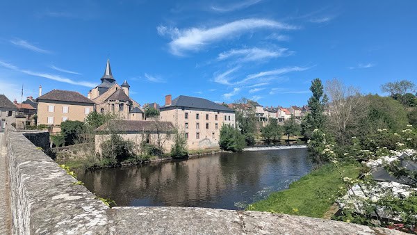 Restaurant Auberge des Pêcheurs à La Celle-Dunoise, France