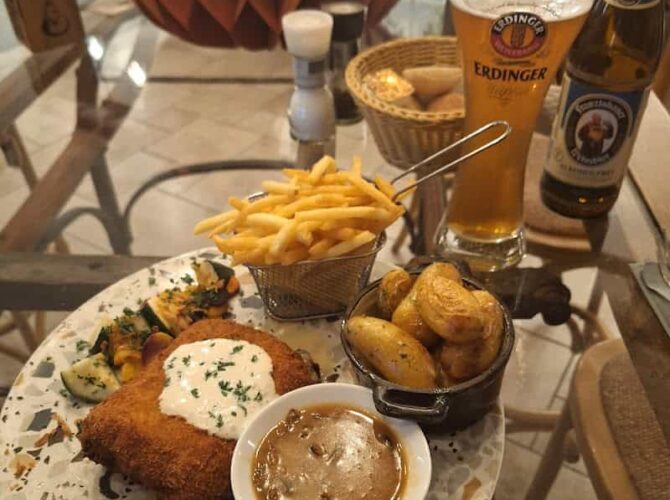 Restaurant Auberge Fuussekaul à Esch-sur-Sûre, Luxembourg